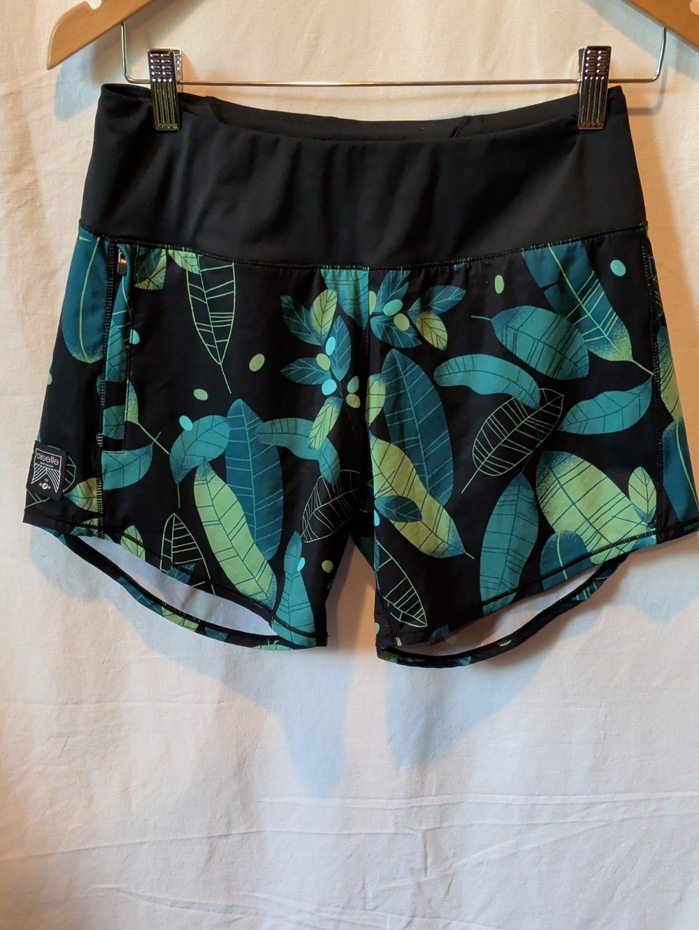 oiselle Long Roga Short Green Leaf Special Edition Print